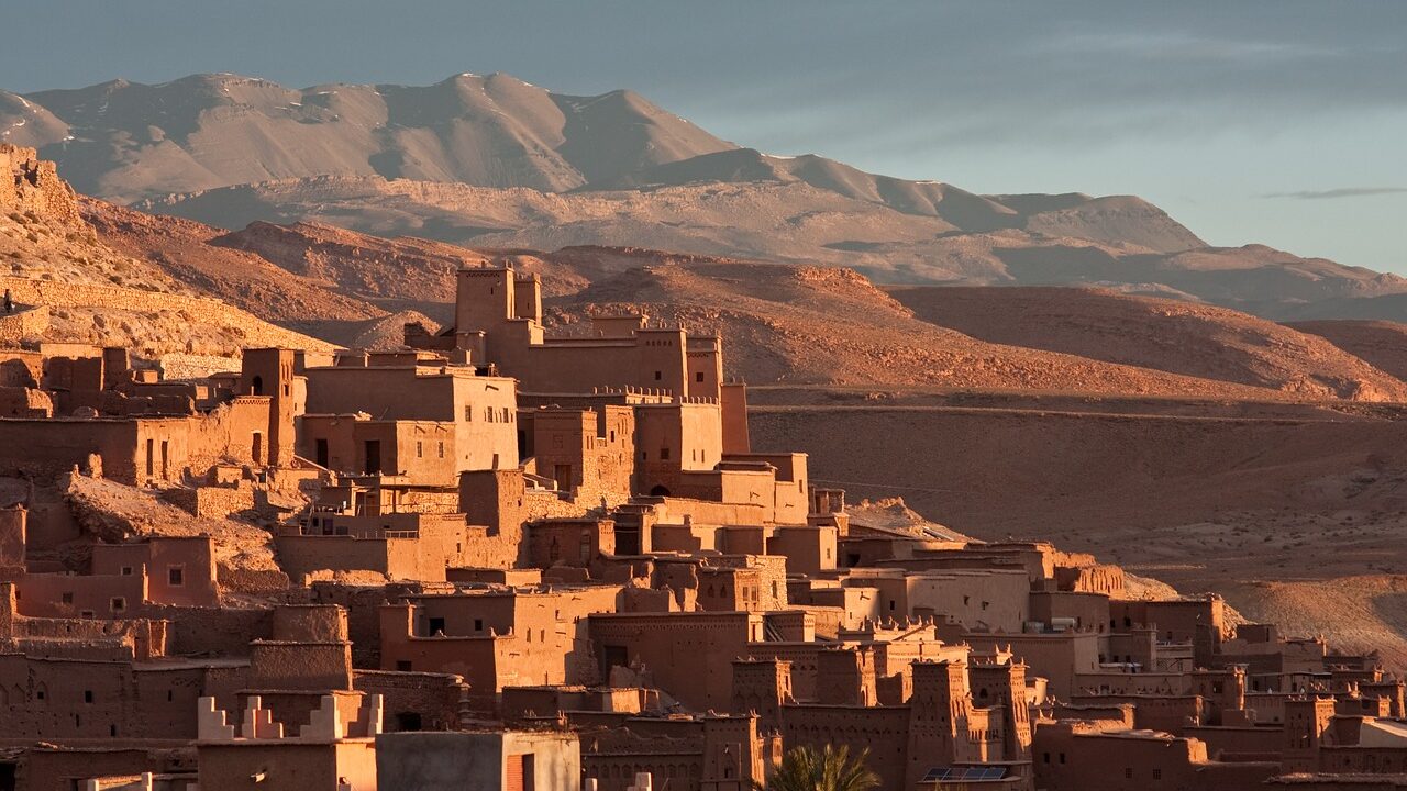 Odkryj piękno marokańskich miast: Asila i jej skarby
